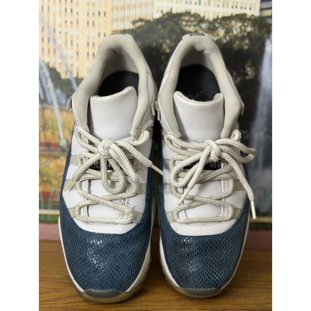 Air Jordan 11 Retro Low Navy Snakeskin Blue/White/Black Size 10